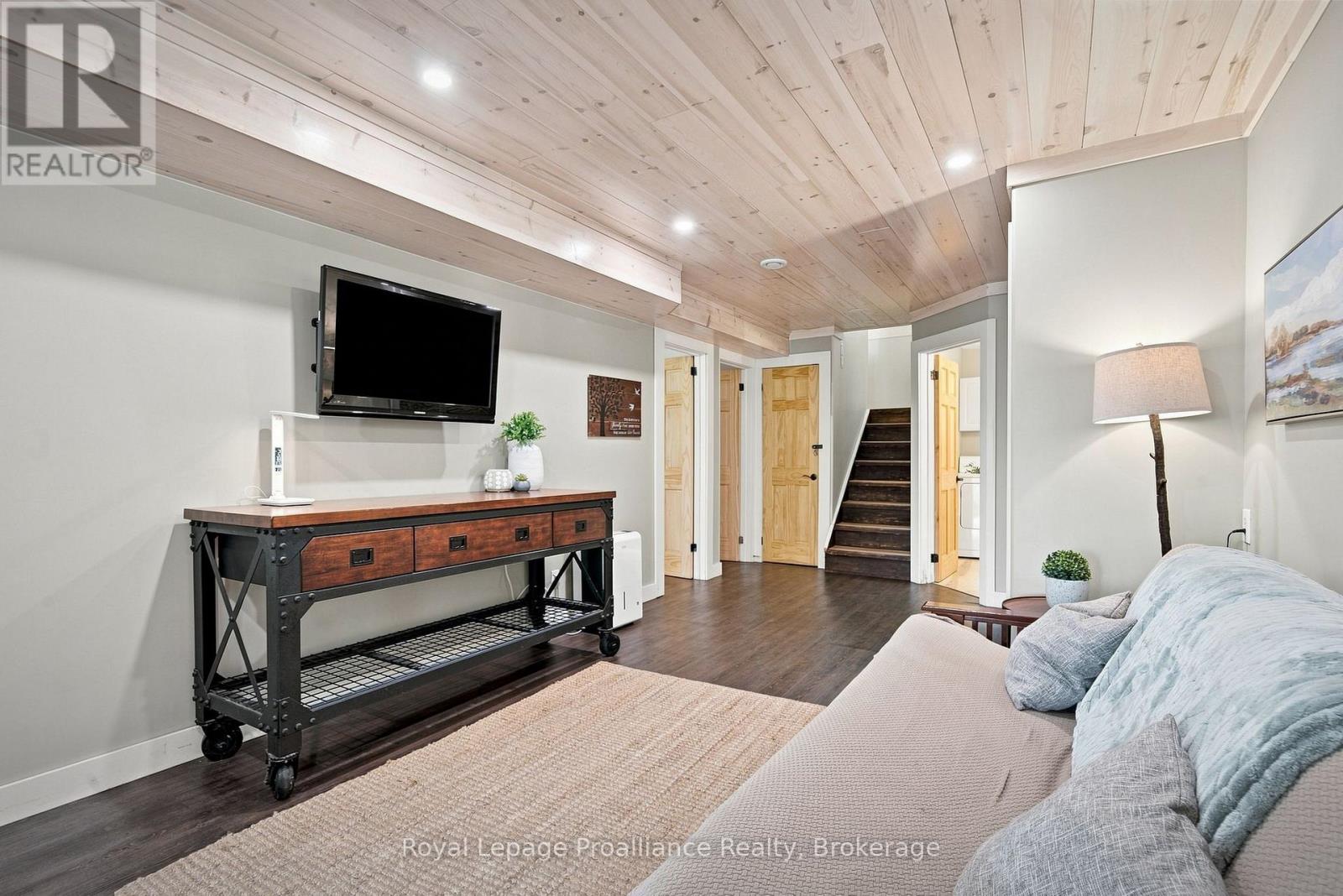 857 WEST KOSH ROAD - 17