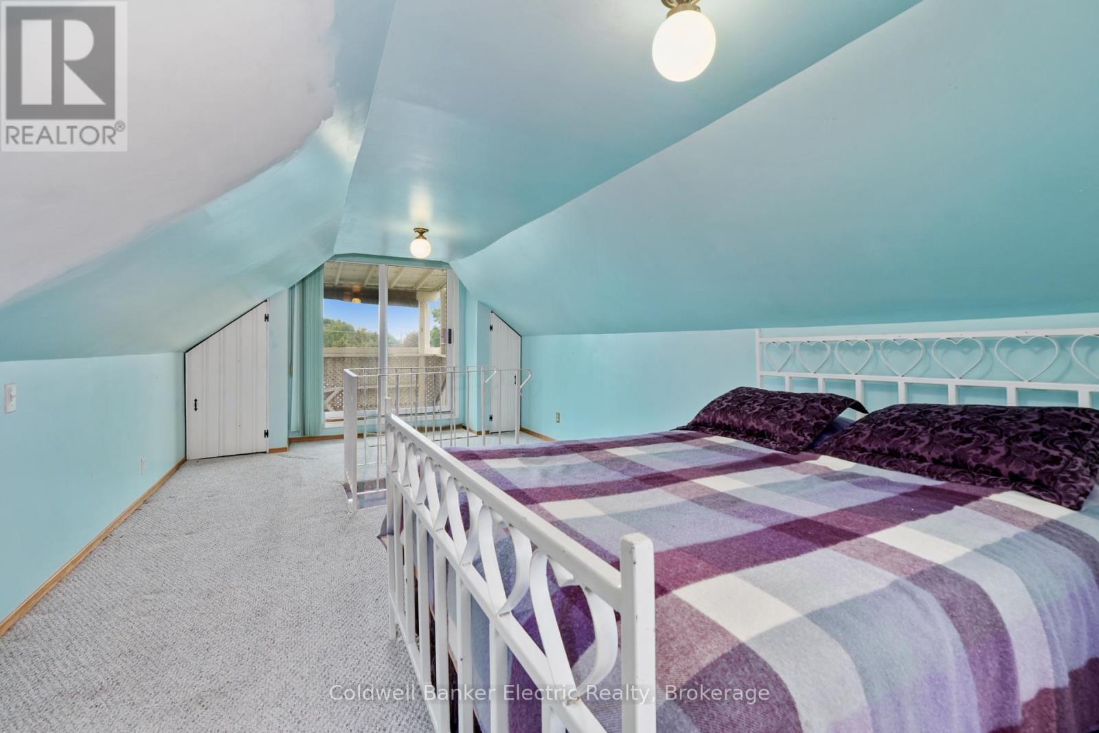 553 CHAMBERLAIN STREET - 22