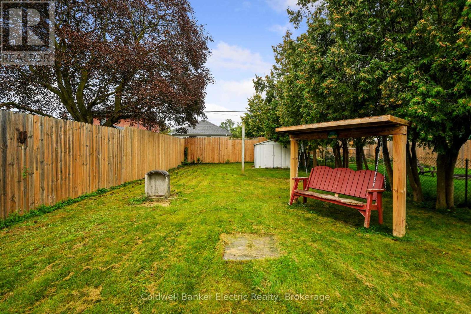 553 CHAMBERLAIN STREET - 27