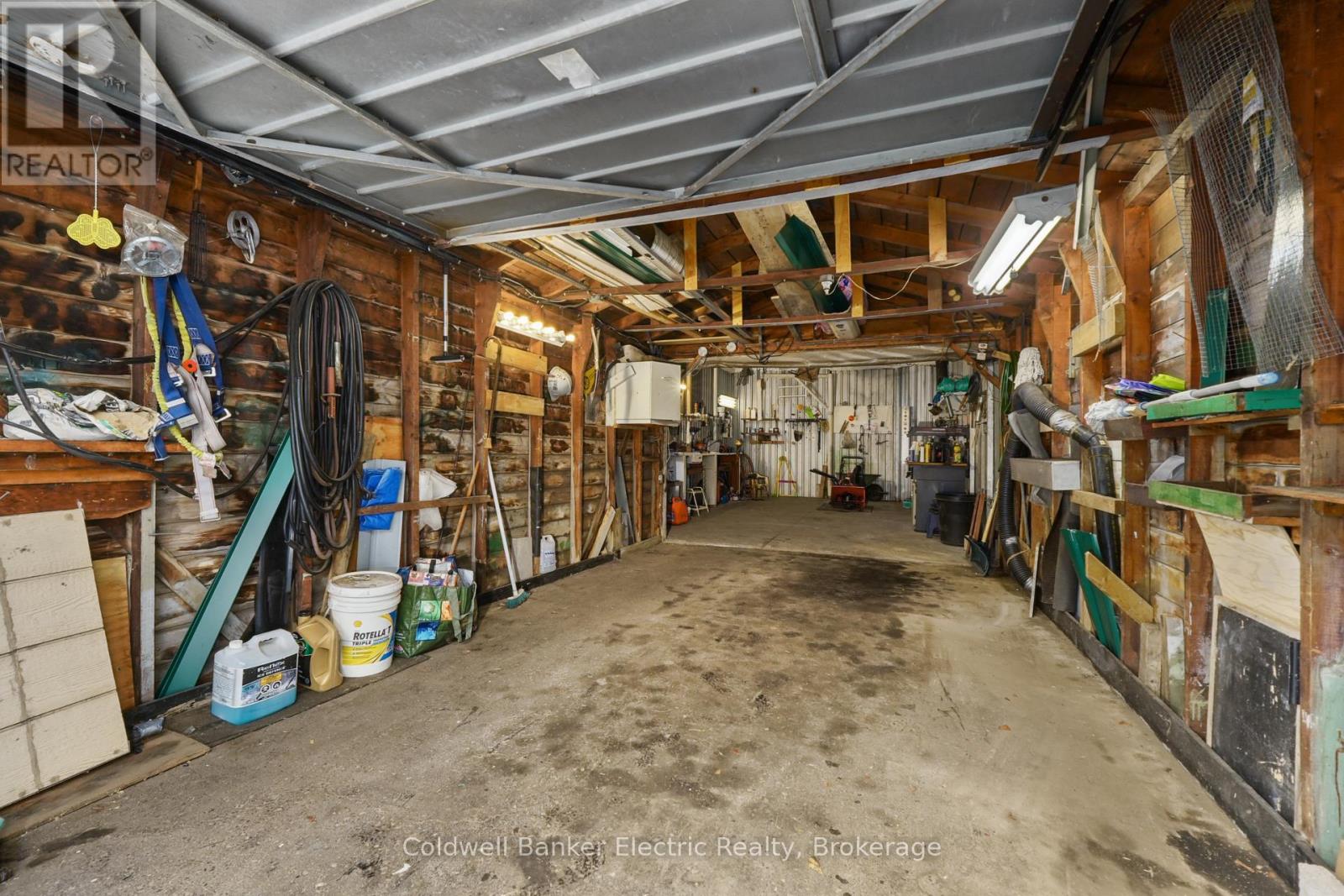 553 CHAMBERLAIN STREET - 28