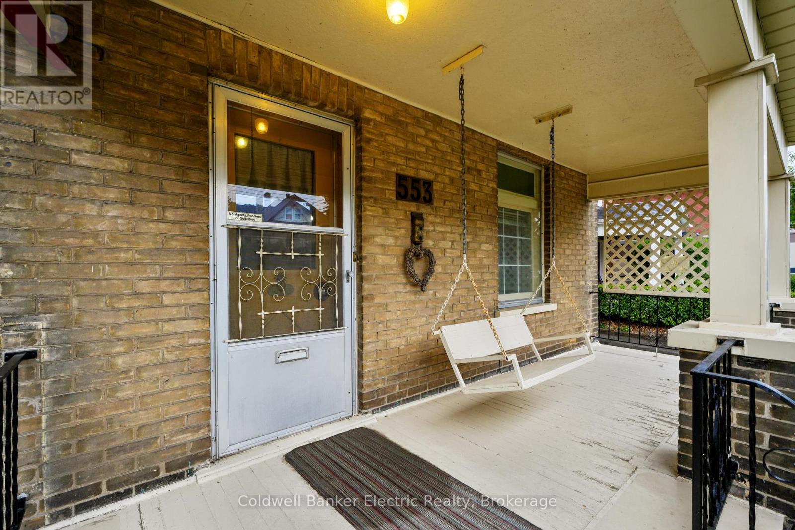 553 CHAMBERLAIN STREET - 3