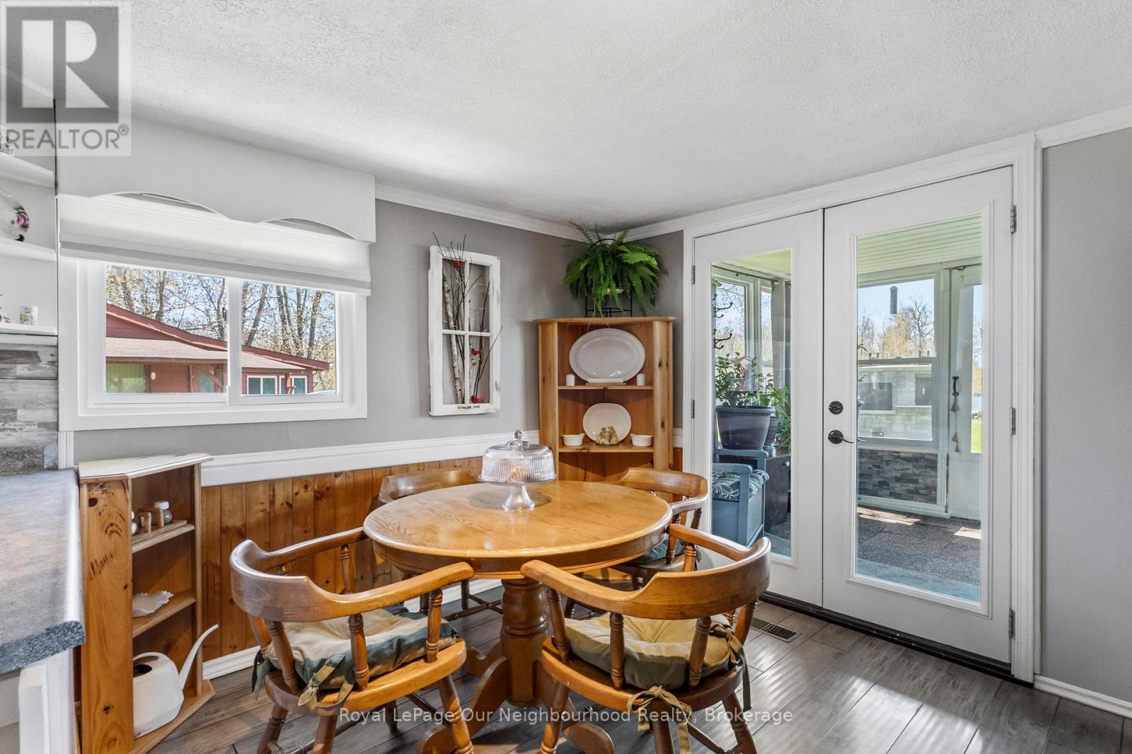 261 RIVER ROAD E - 12