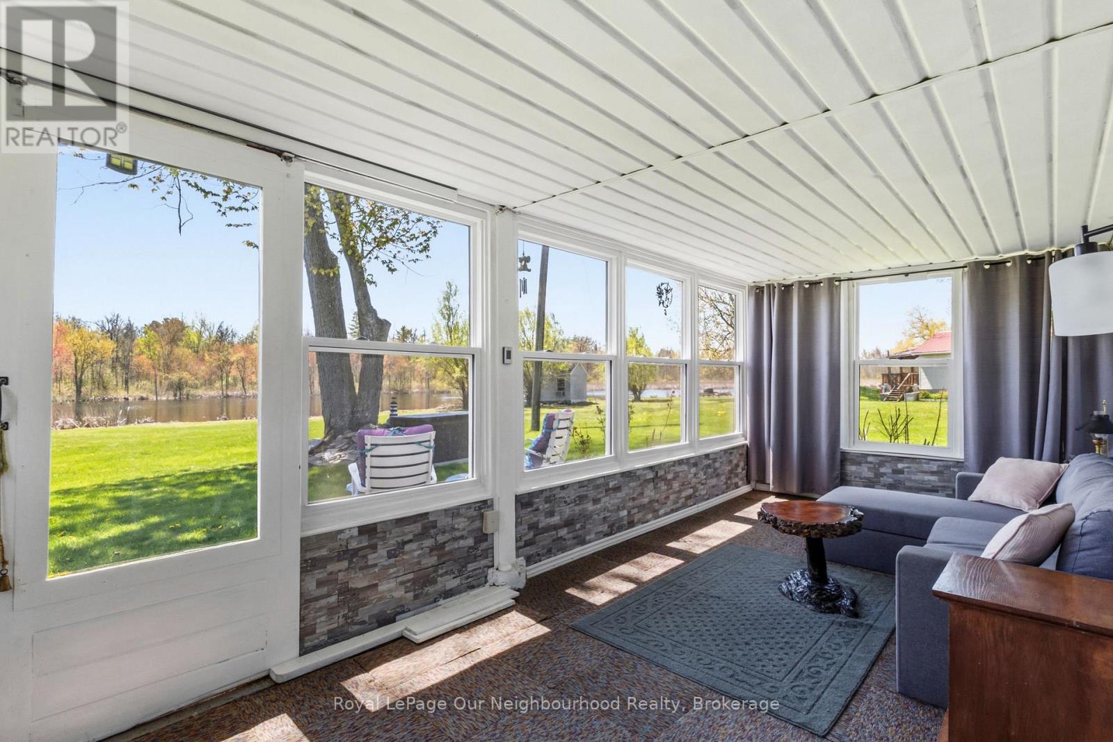 261 RIVER ROAD E - 17