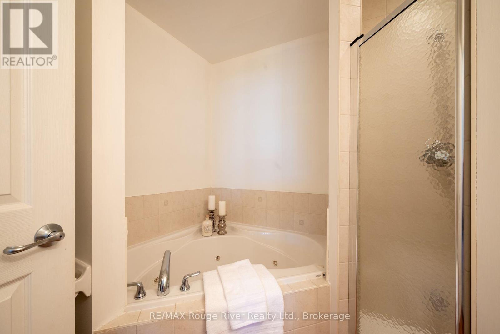 #216 145 THIRD STREET - 25