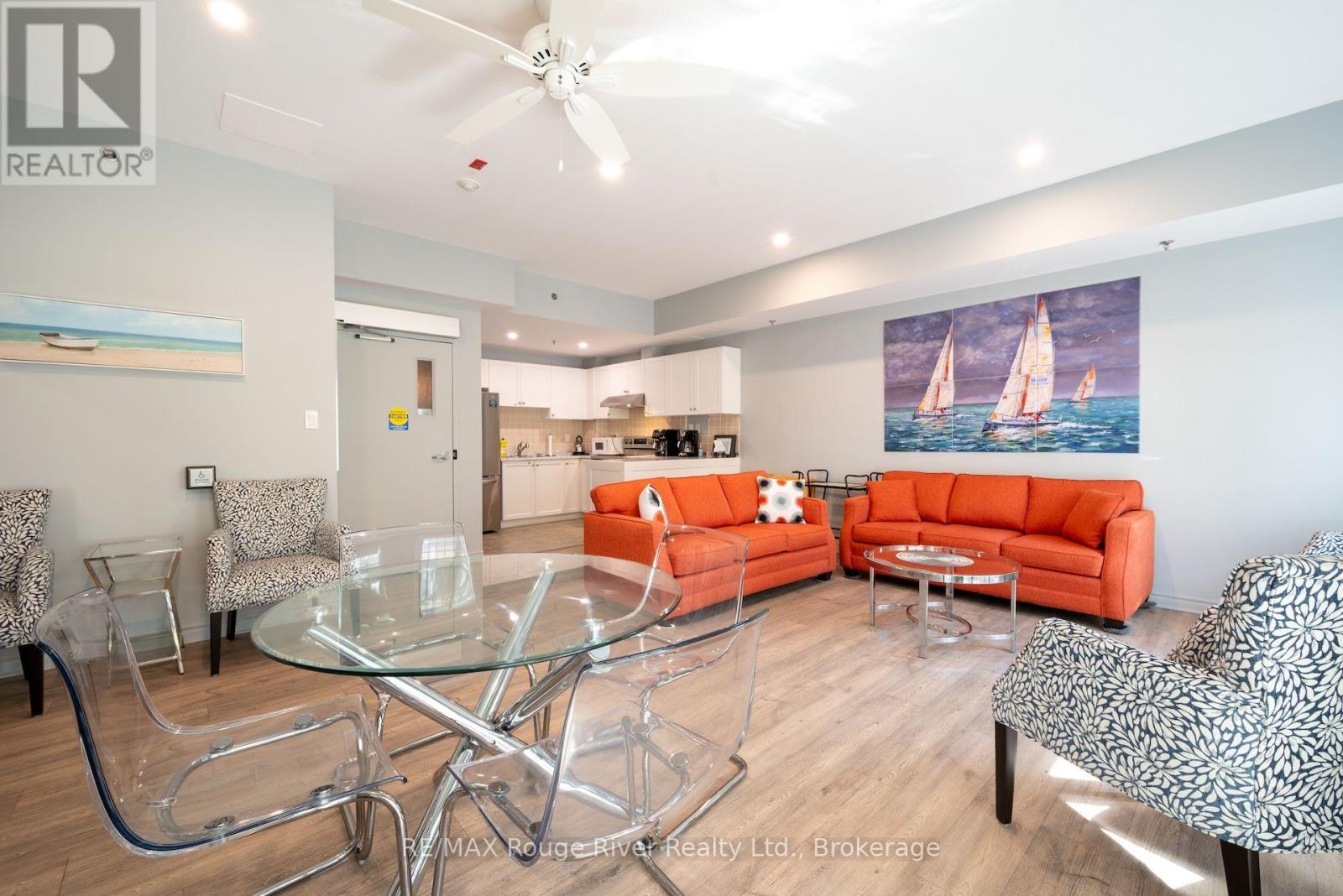 #216 145 THIRD STREET - 32