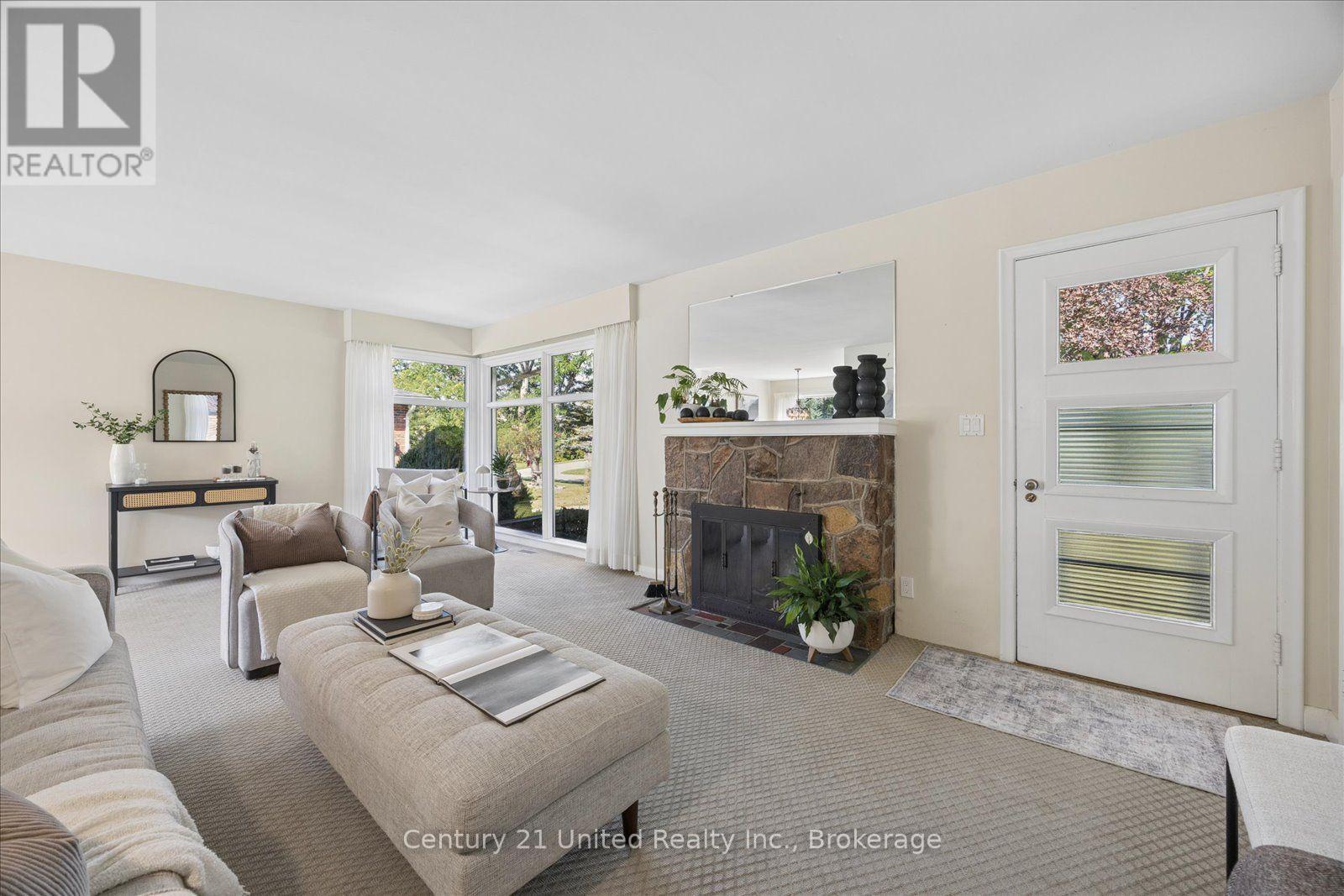 797 VALLEYVIEW DRIVE - 7
