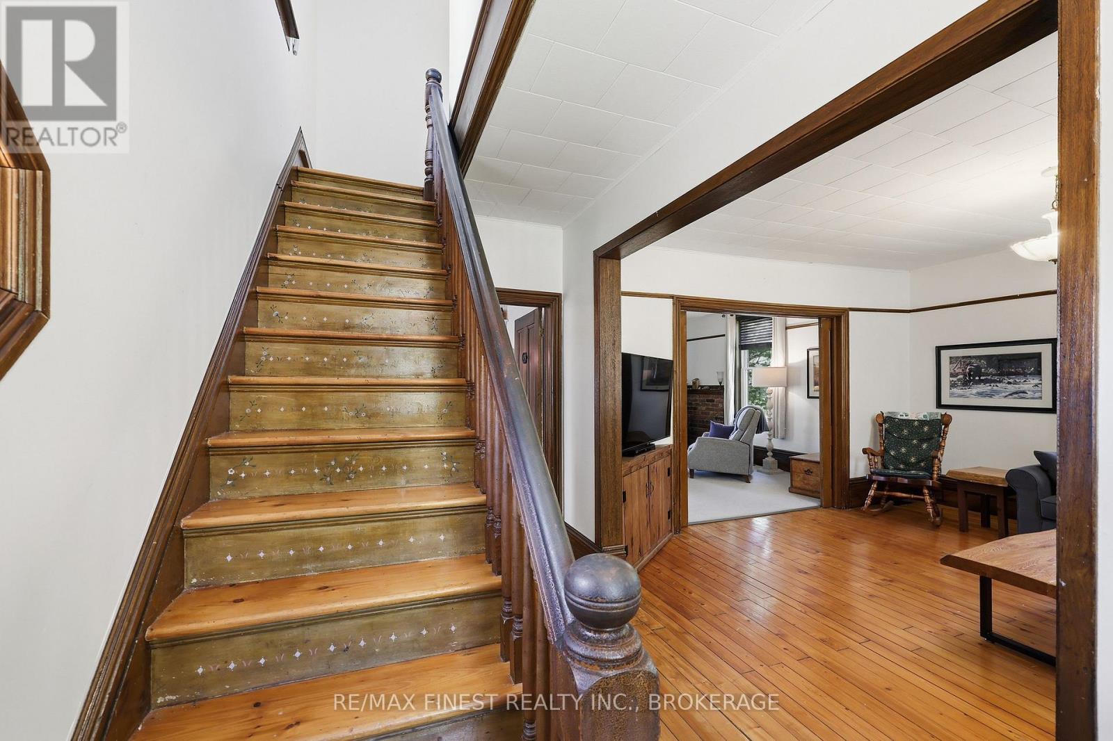 2904 CLOGGS ROAD - 5