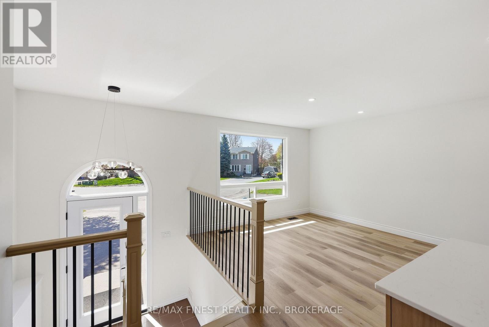 882 BEACONHILL COURT - 7