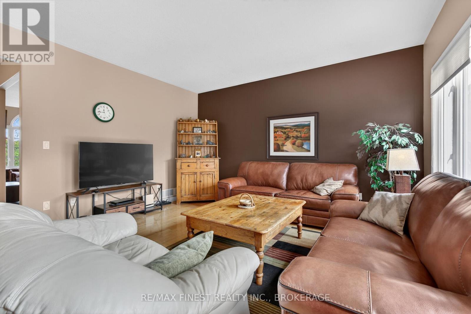 417 MCCALLUM STREET - Image 11