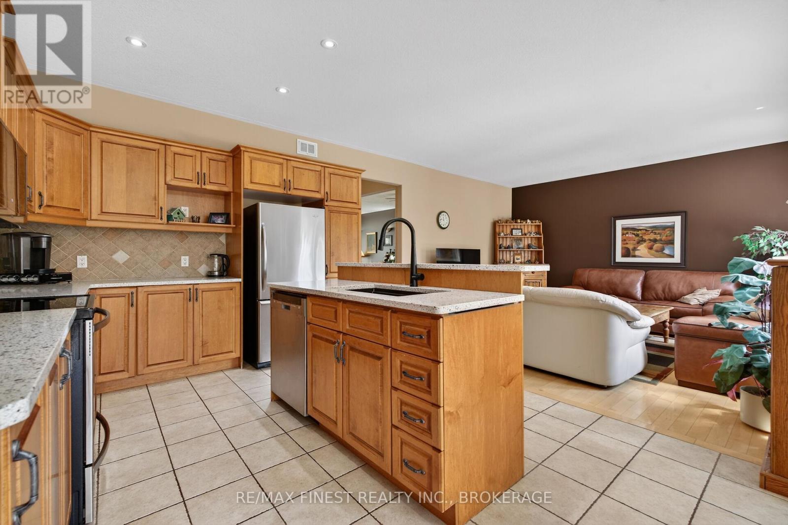 417 MCCALLUM STREET - Image 17