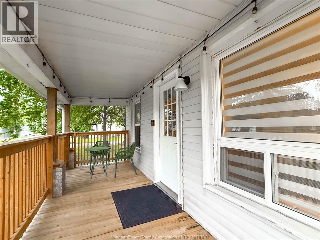 135 MAPLE AVENUE, LaSalle — photo 4
