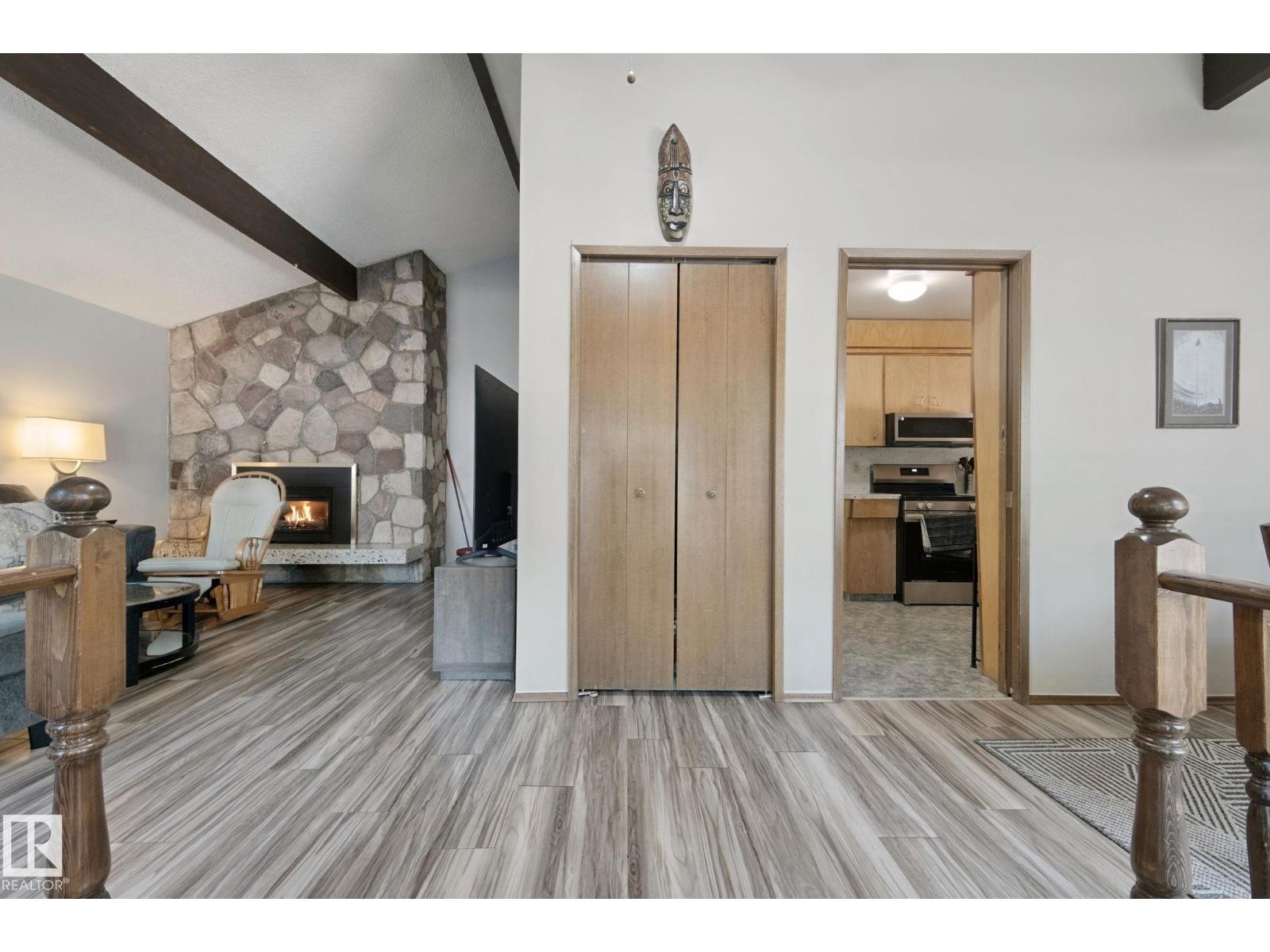 10807 54 AV NW - 4