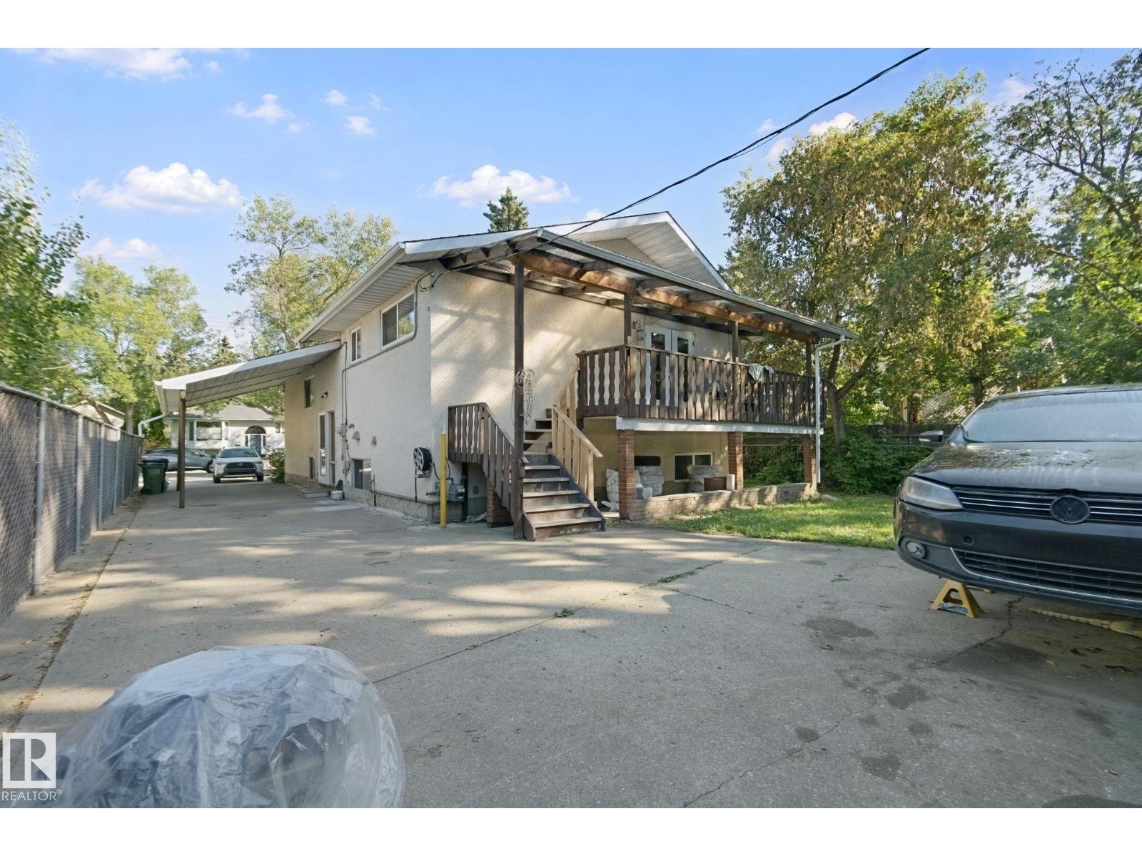 10807 54 AV NW - 61