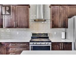 4pc Bathroom - 44 Cityside Rise Ne, Calgary, AB T3N1H7 Photo 10