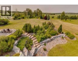218 Grizzly Rise, Rural Rocky View County, AB T4C0B5 Photo 27