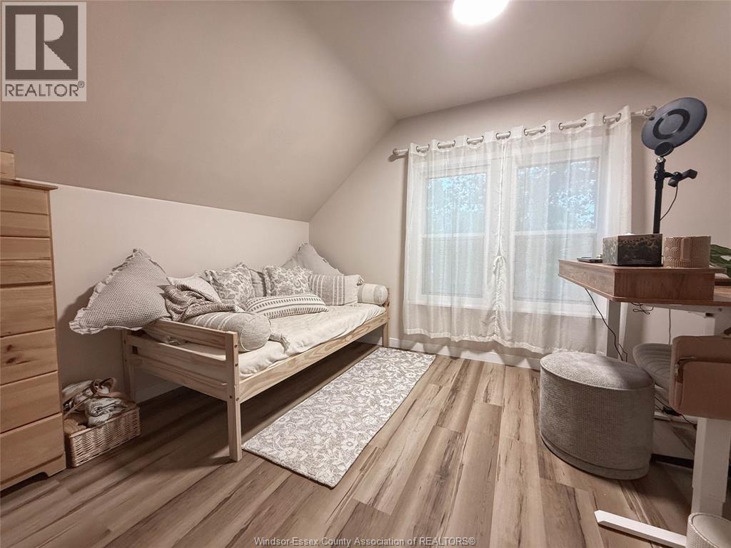 135 MAPLE AVENUE - 19