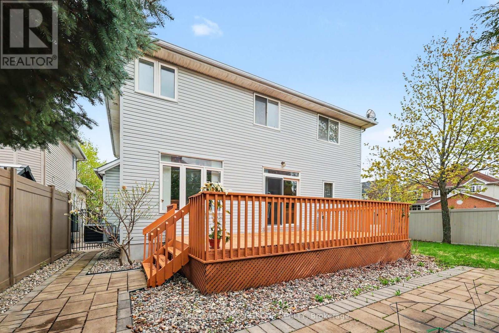 2039 CALICO CRESCENT - 24