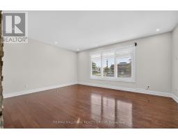 1559 Queensdale Avenue, Ottawa, ON K1T1J3 Photo 14