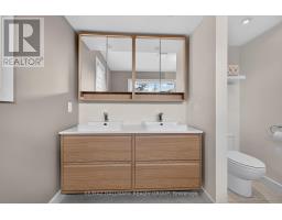 1559 Queensdale Avenue, Ottawa, ON K1T1J3 Photo 32