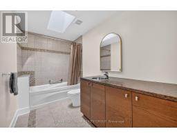 1559 Queensdale Avenue, Ottawa, ON K1T1J3 Photo 37