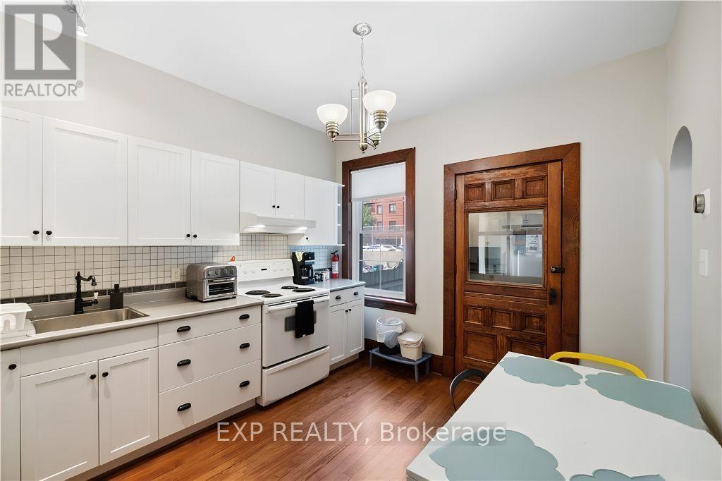 347 ST. PATRICK STREET - 11