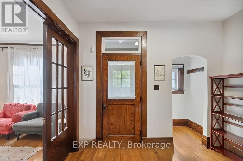 347 ST. PATRICK STREET - 3
