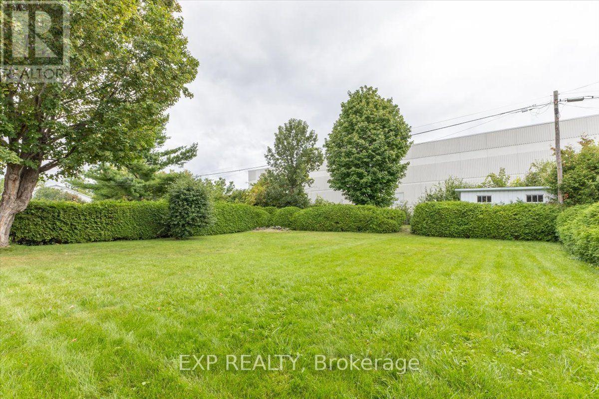 1359 MARCHAND STREET - 41
