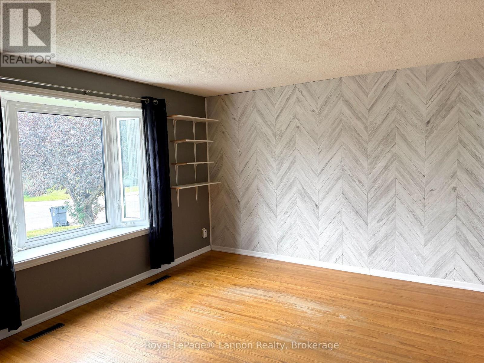 129 SHERBROOKE STREET - 3