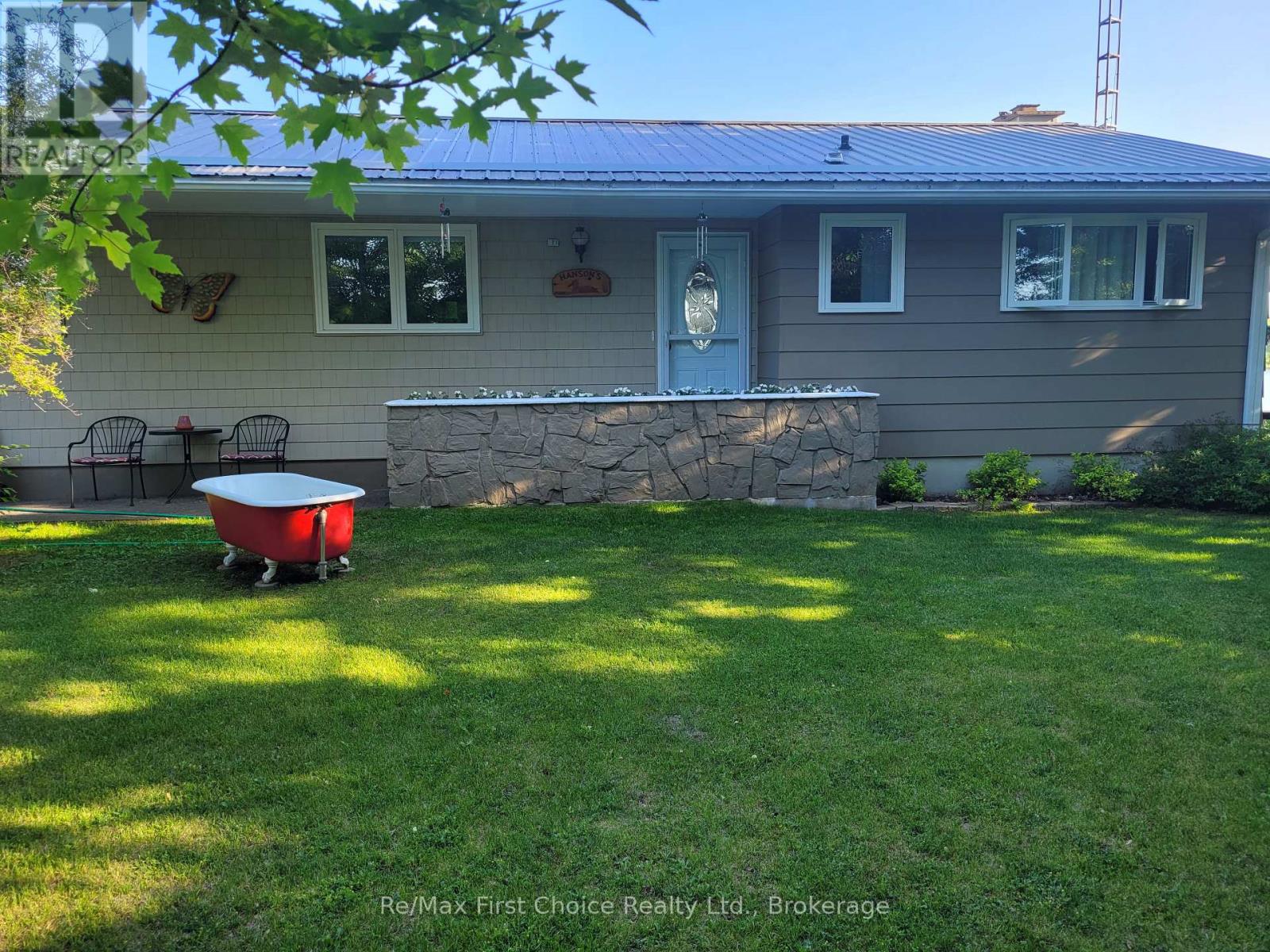 602 RIVER AVENUE E - Image 30