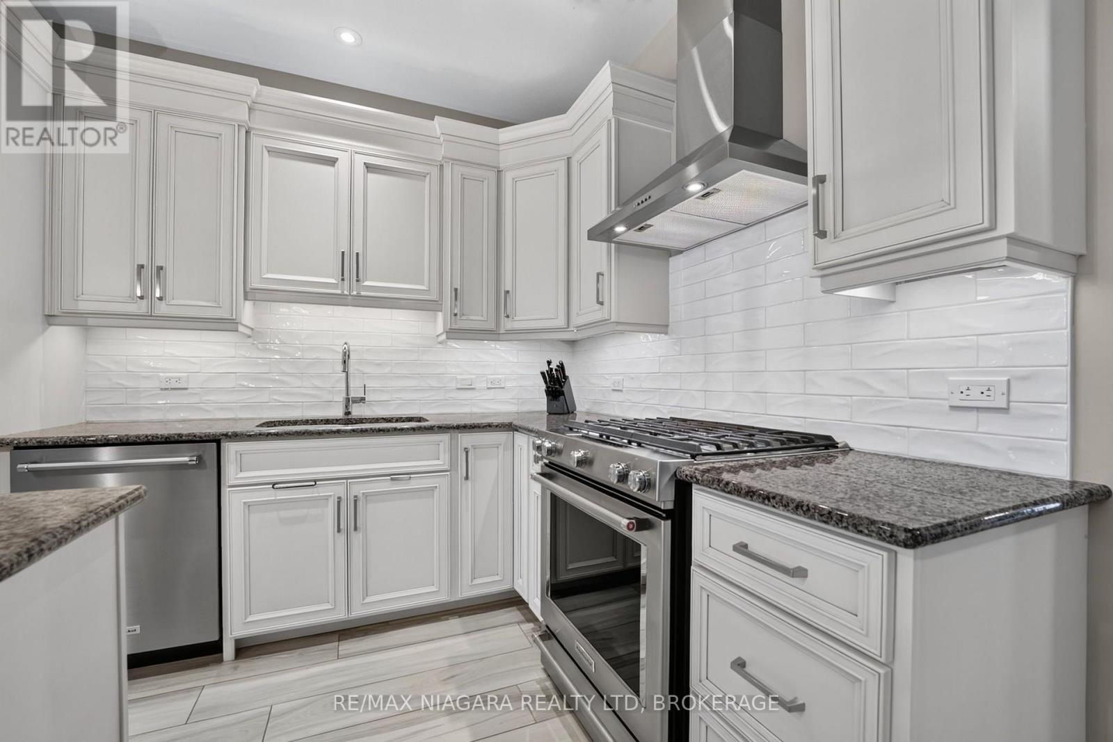 84 GANTON TRAIL - 12