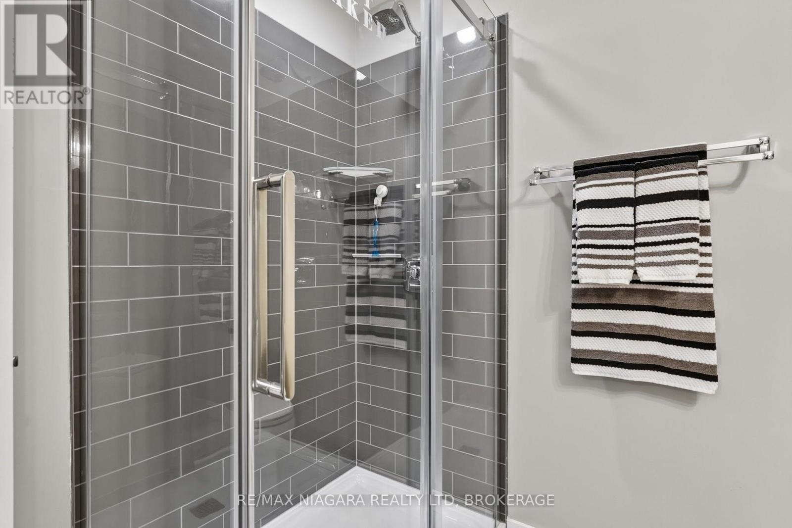 84 GANTON TRAIL - 37