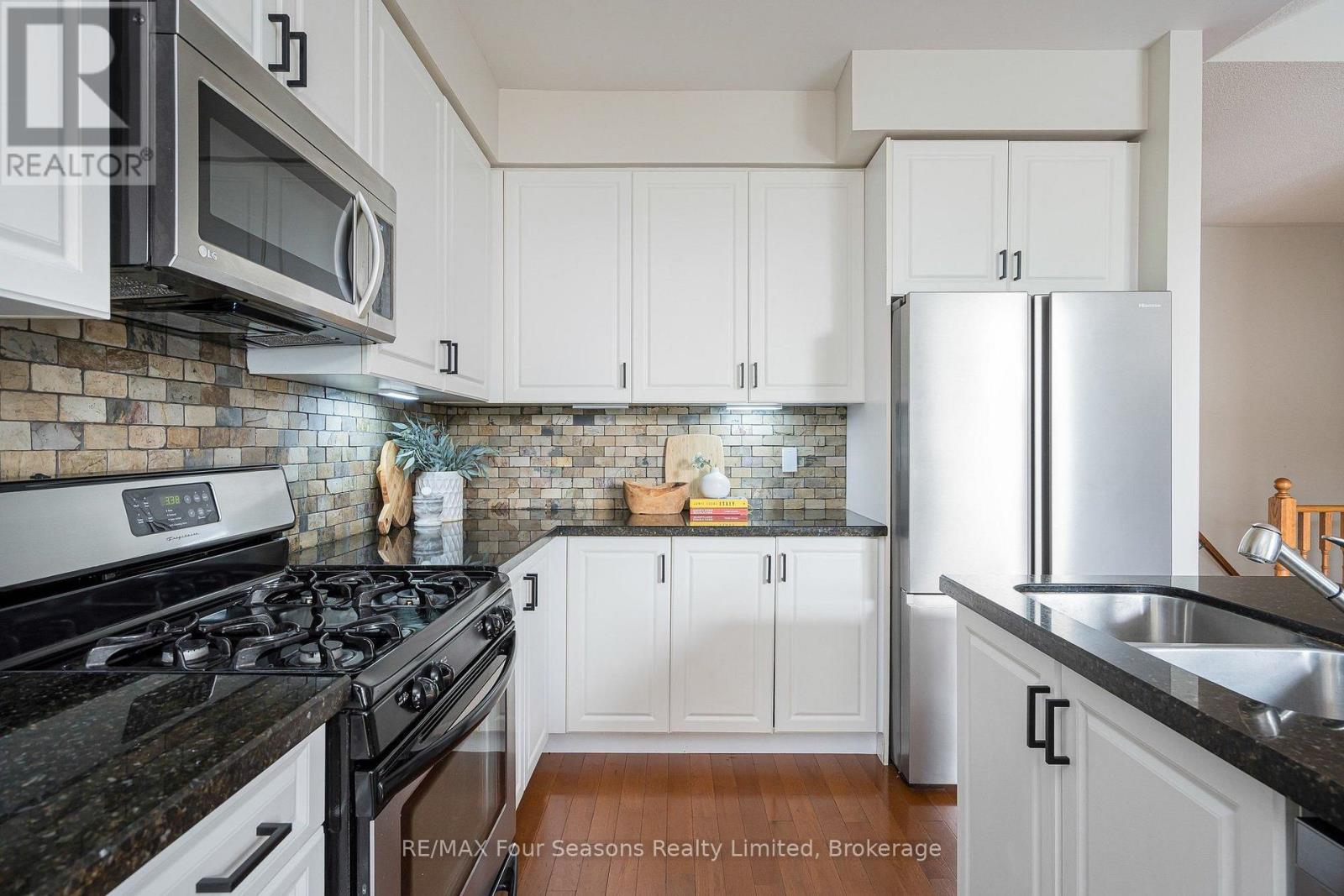 32 CHRISTY DRIVE - Image 9