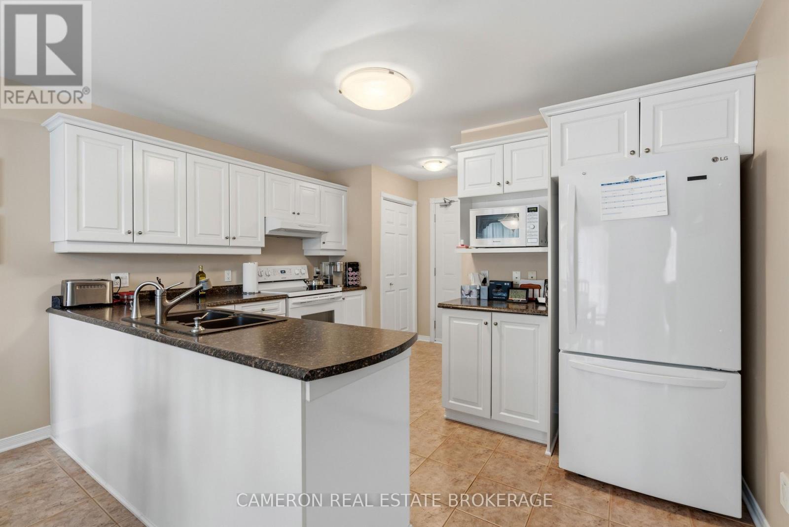 2061 CONCORDE AVENUE - 10