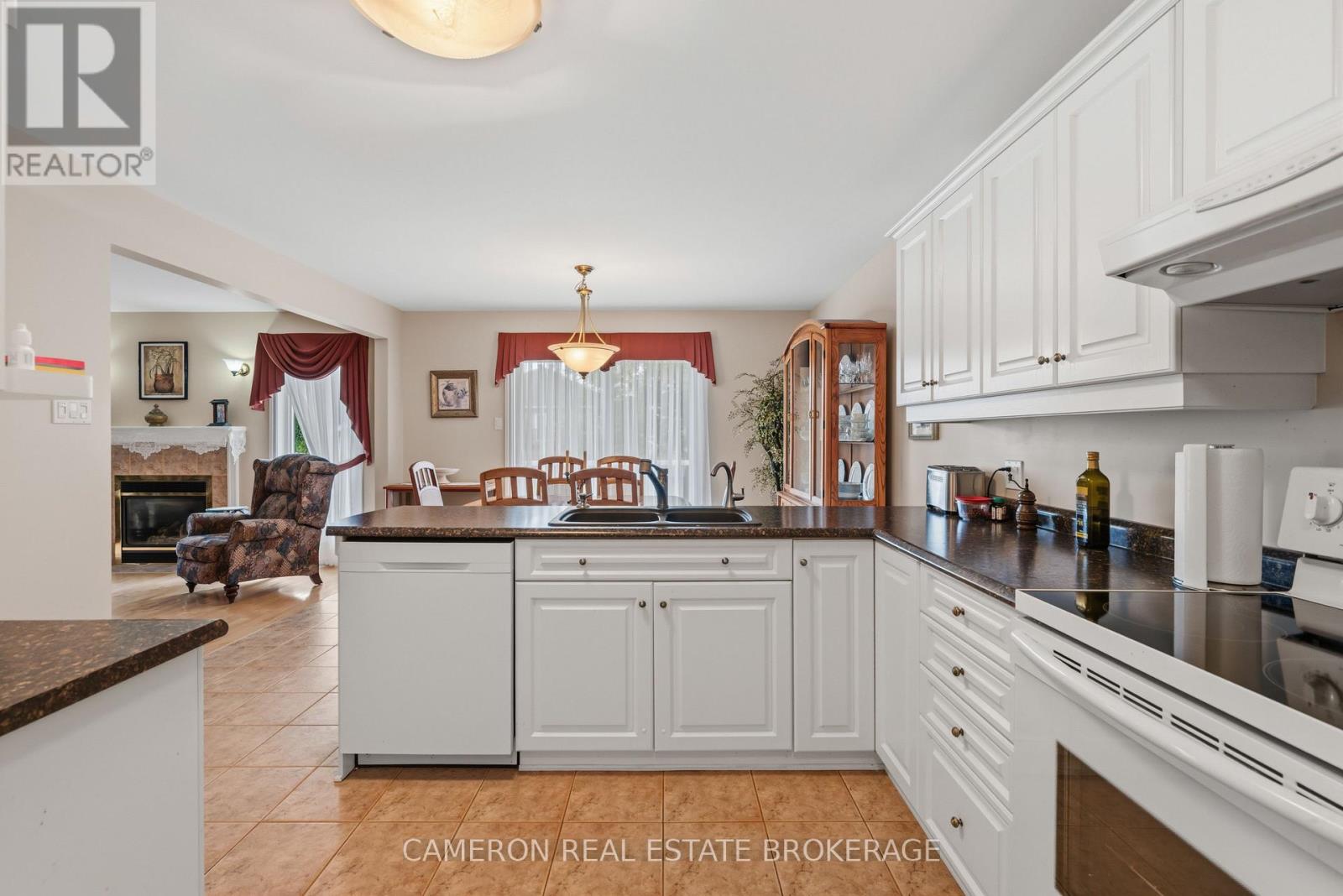 2061 CONCORDE AVENUE - 13