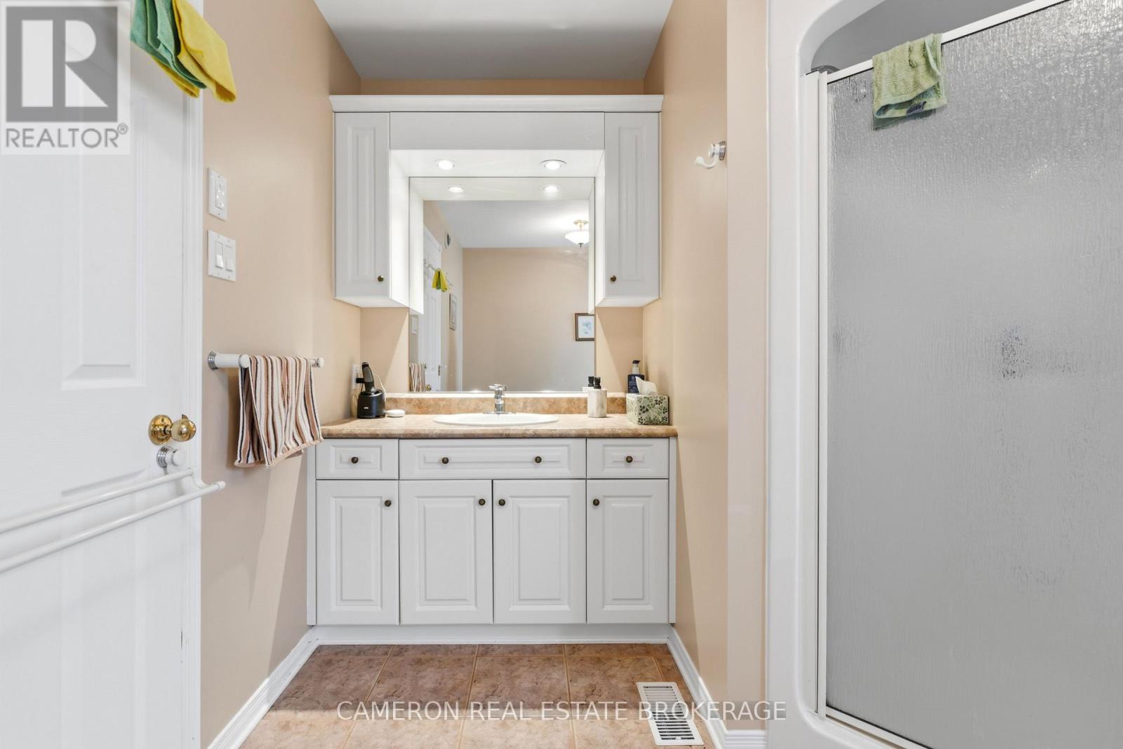 2061 CONCORDE AVENUE - 17