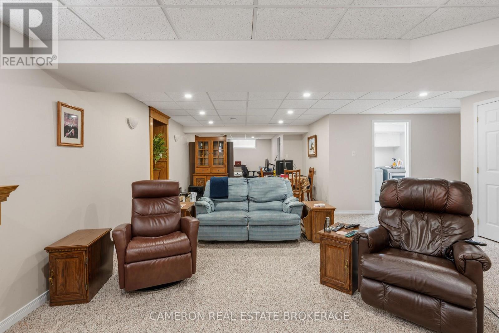 2061 CONCORDE AVENUE - 21