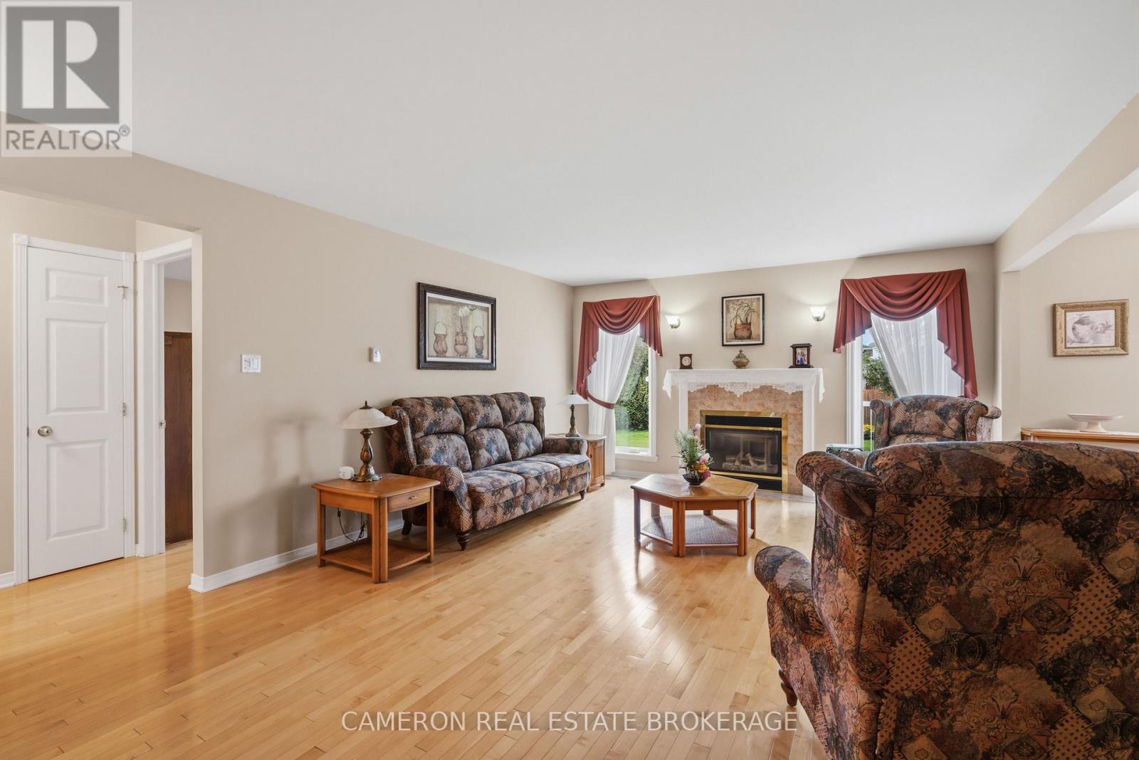 2061 CONCORDE AVENUE - 6