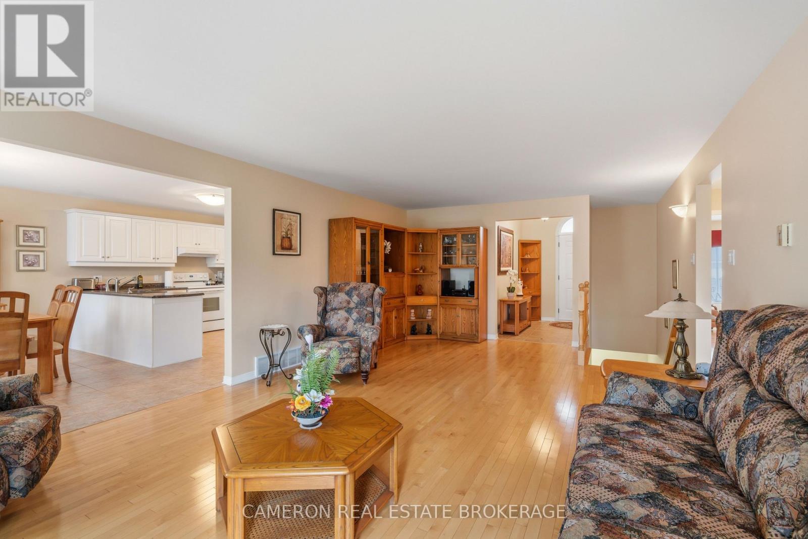 2061 CONCORDE AVENUE - 7