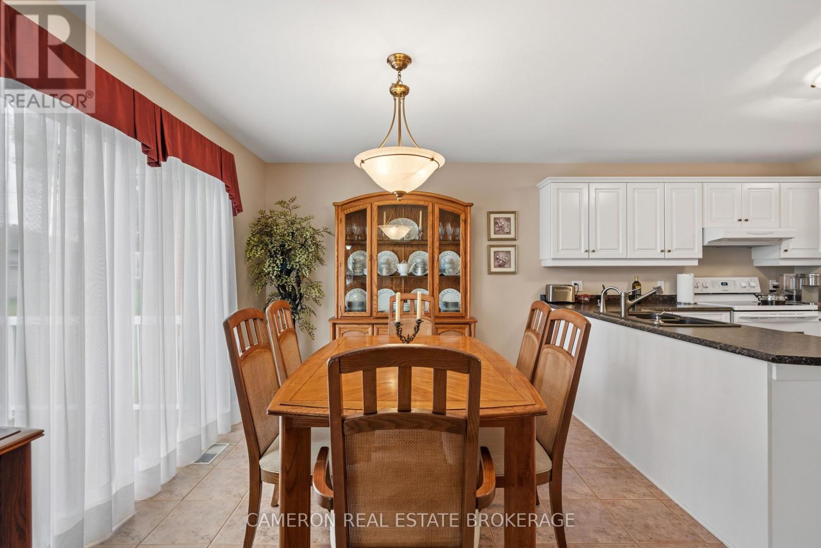 2061 CONCORDE AVENUE - 8