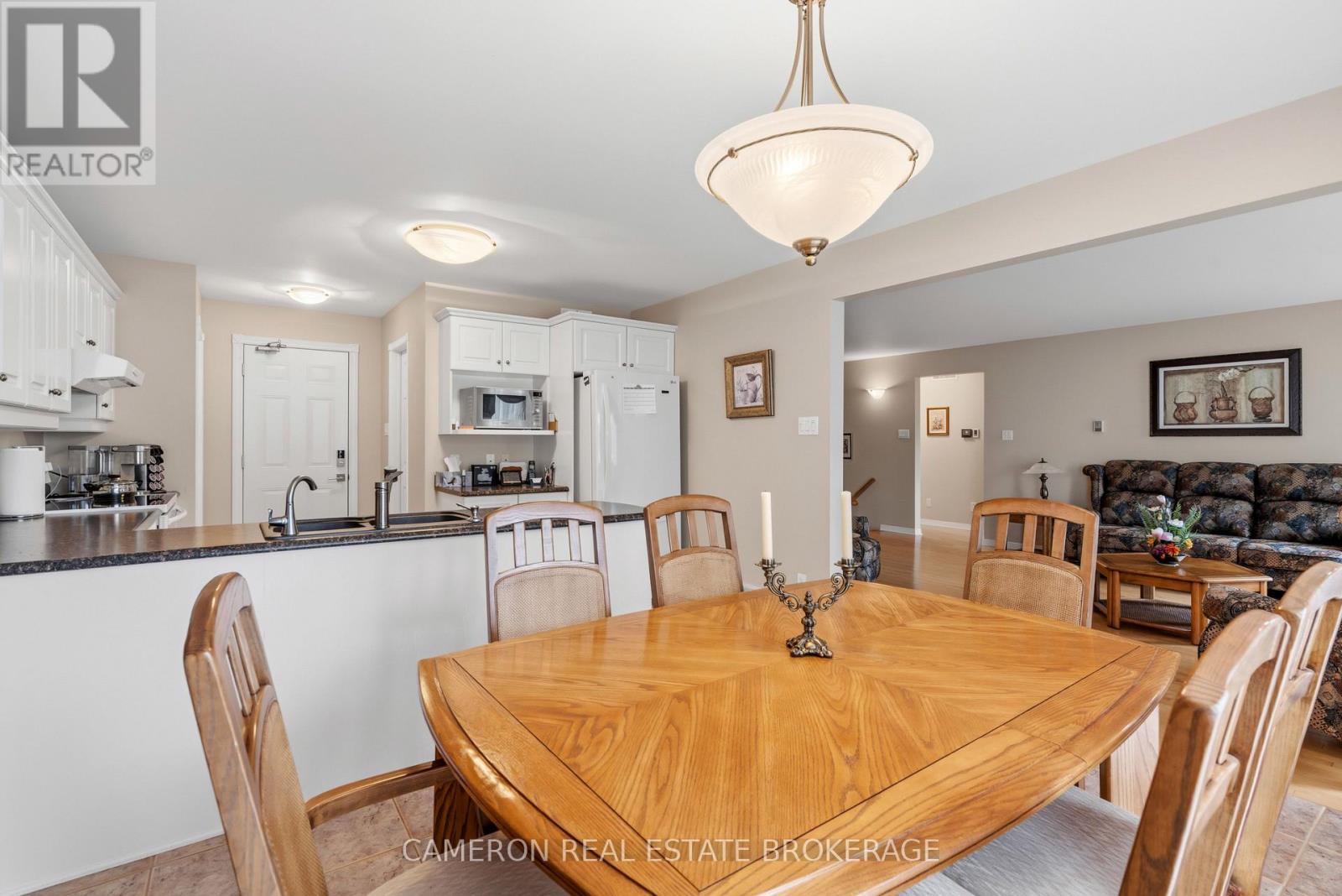 2061 CONCORDE AVENUE - 9