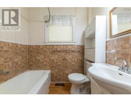 12 & 14 Pictou Road, Bible Hill, NS B2N2R8 Photo 31