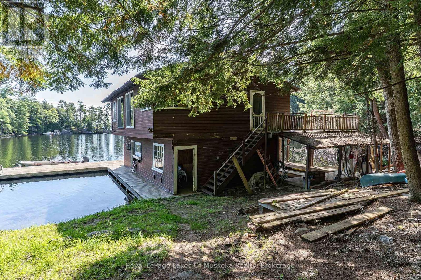2115 LAKE MUSKOKA - 16