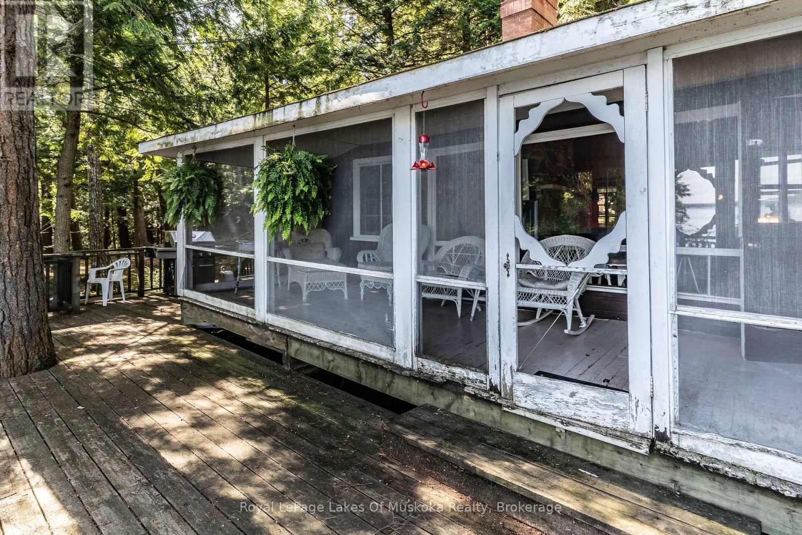 2115 LAKE MUSKOKA - Image 25
