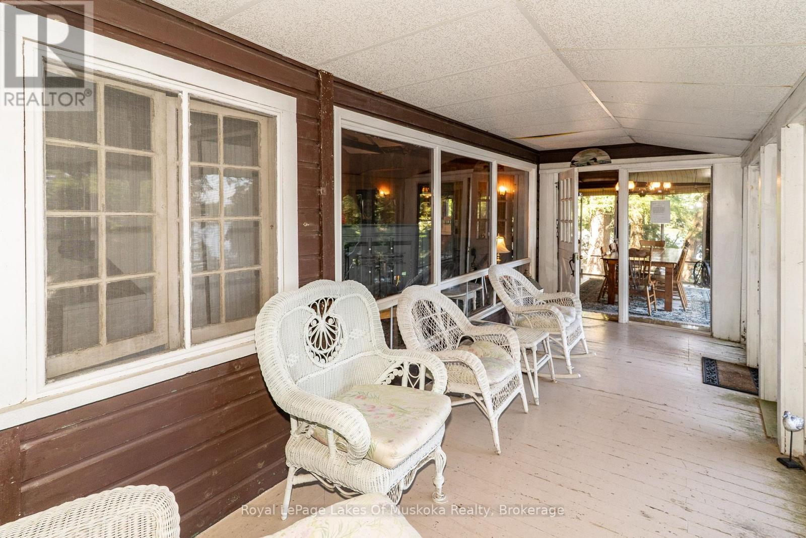 2115 LAKE MUSKOKA - Image 28