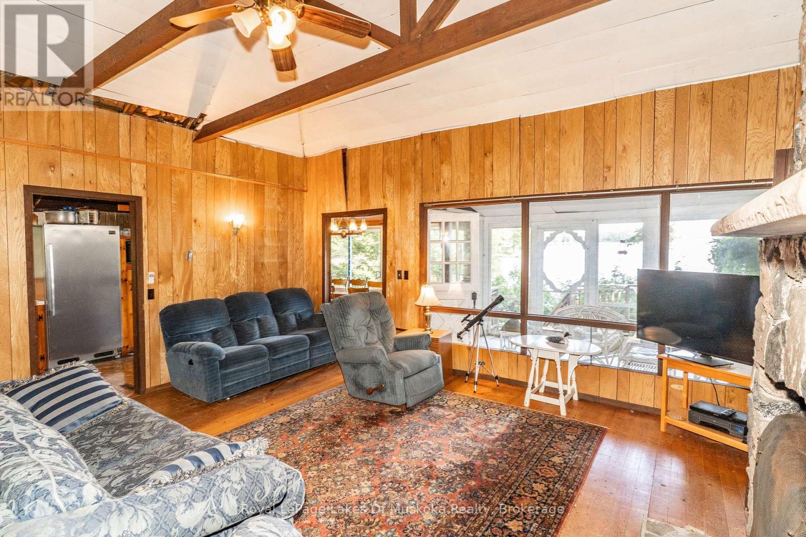 2115 LAKE MUSKOKA - 36
