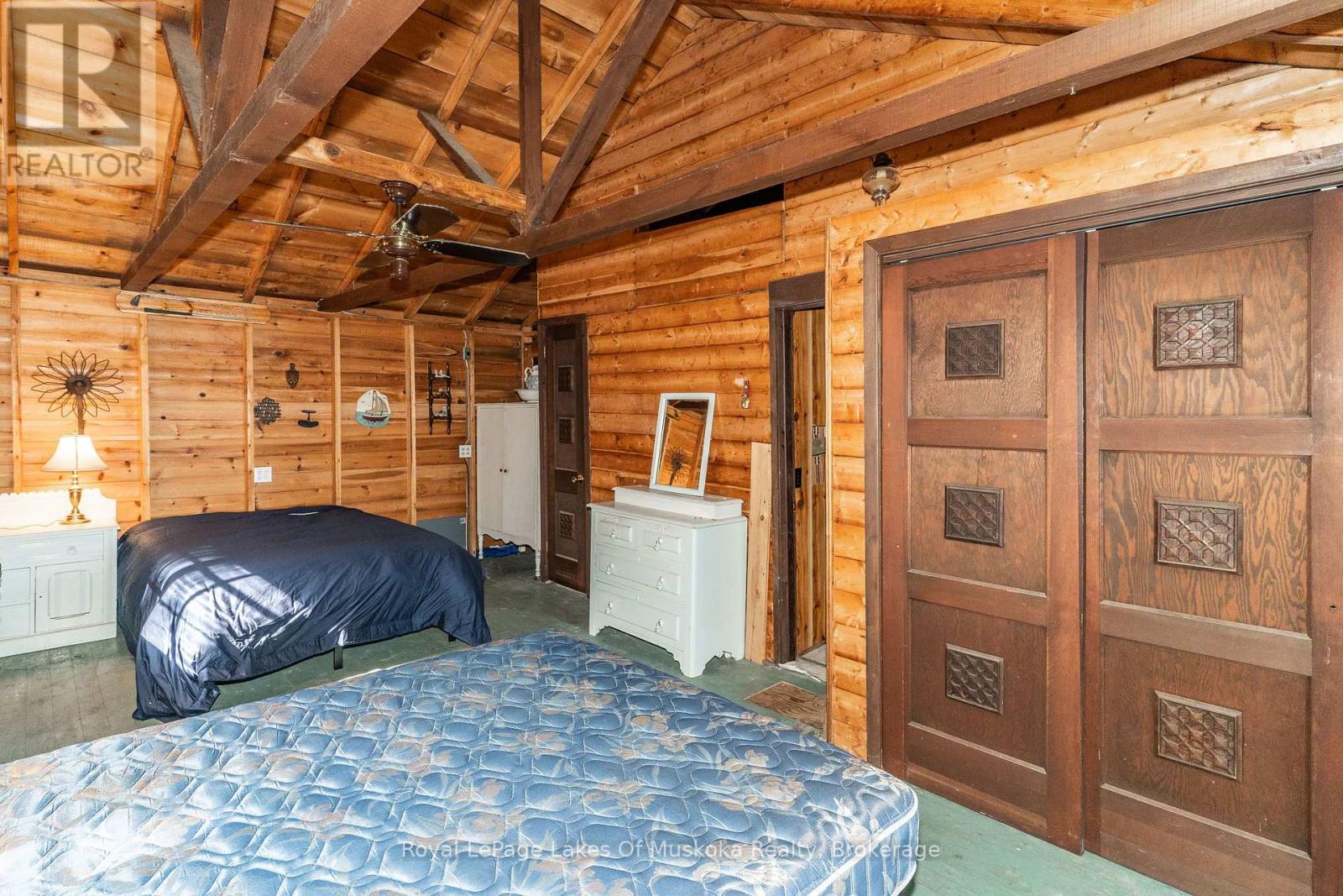 2115 LAKE MUSKOKA - 41