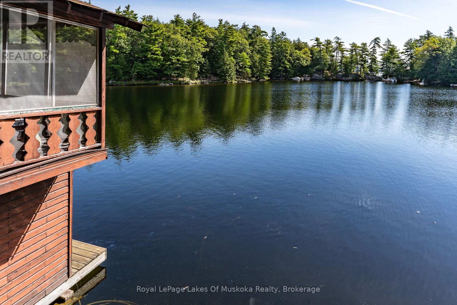 2115 LAKE MUSKOKA - Image 49