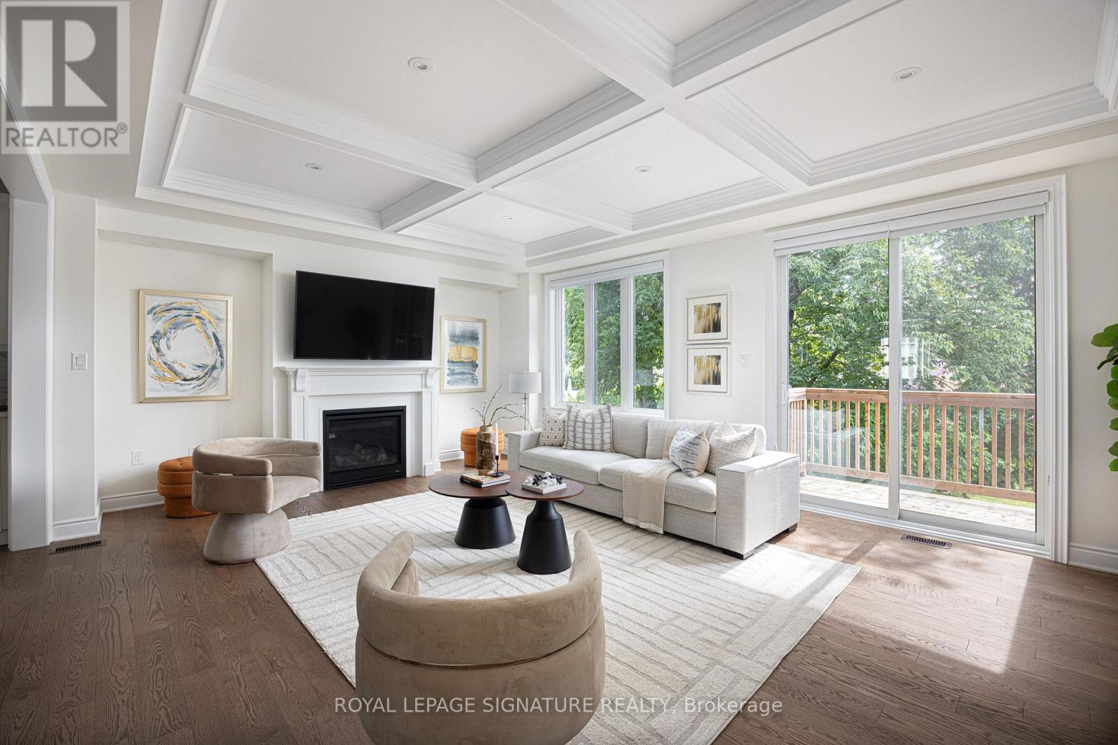 19 HOLLYHOCK COURT - 15