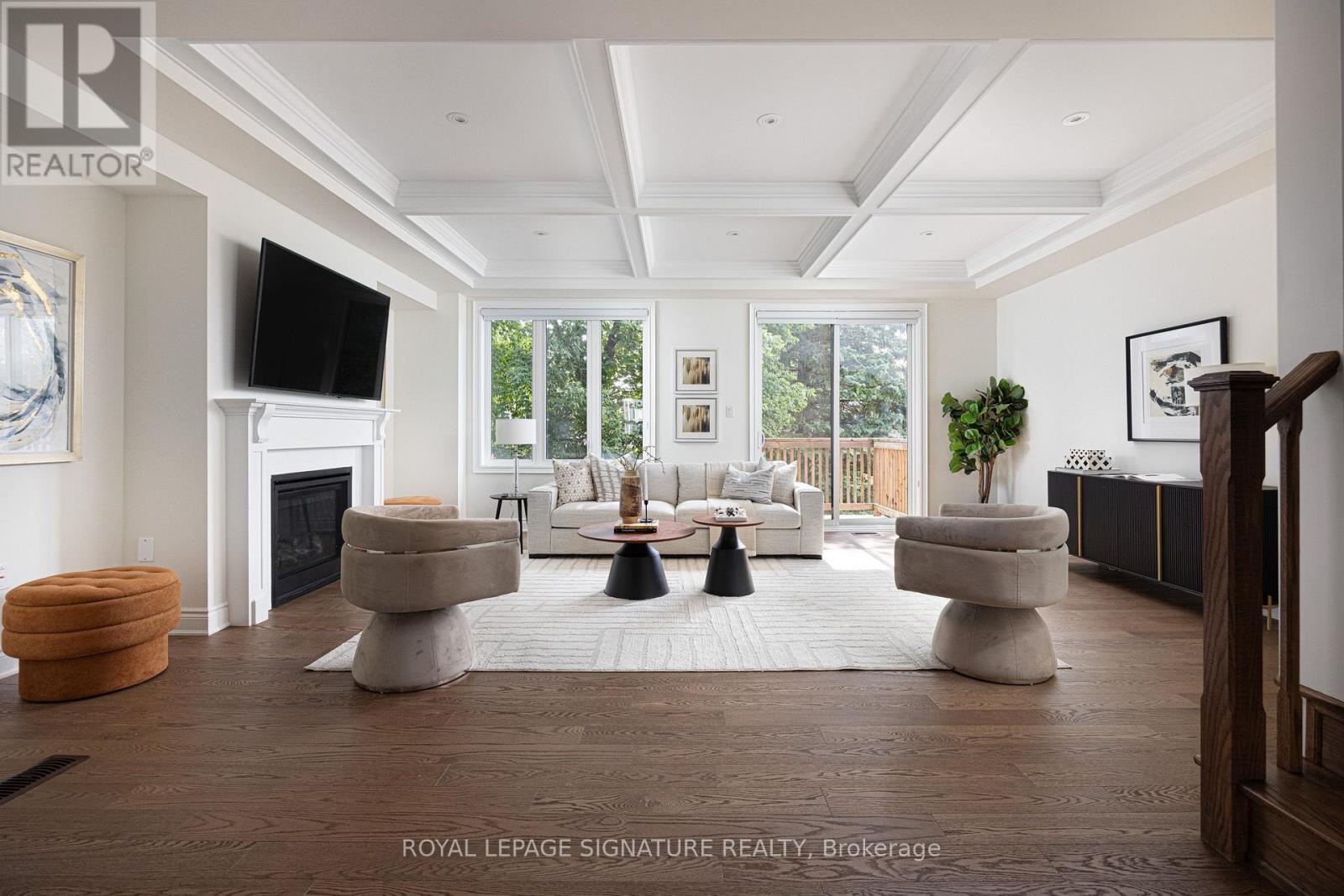 19 HOLLYHOCK COURT - 17