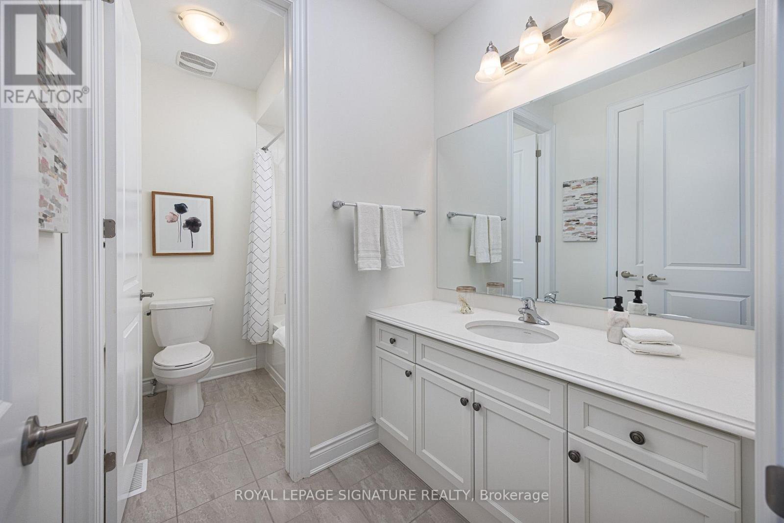 19 HOLLYHOCK COURT - 36
